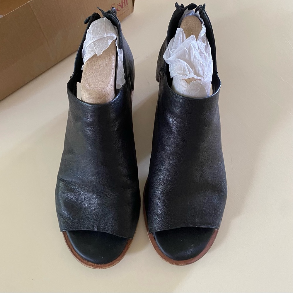 Sofft Carleigh Heeled Sandals - Picture 4 of 10